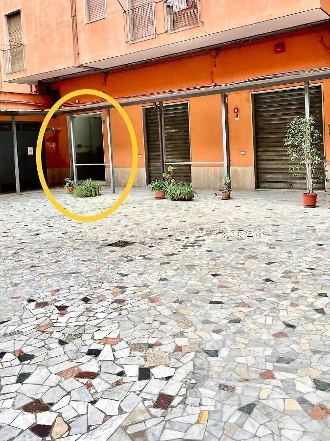 Stanza In Appartamento Condiviso Double Room With Private Bathroom And Balcony In A Shared House Catania